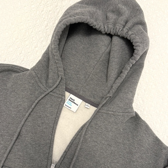 Aritzia Cozy Fleeze Zip-Up Hoodie - Picture 2 of 2